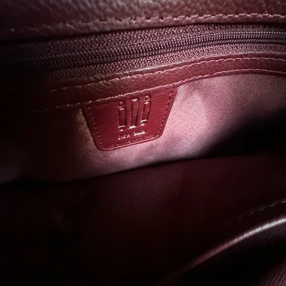 ili Genuine Leather - Picture 6 of 7
